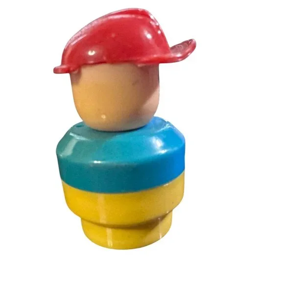 Vintage Fisher Price Chunky Little People Fireman Collectible Toy With Red Hat - Picture 2 of 4